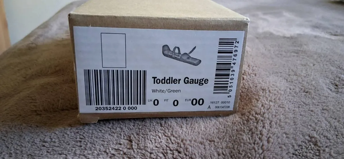 Clarks Toddler Foot Gauge - Image 1