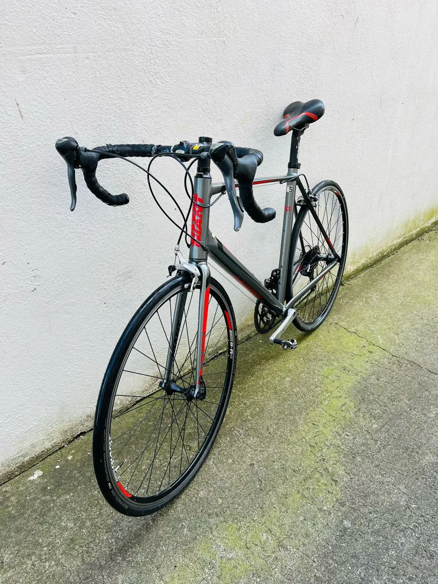 Giant defy road bike - Image 3