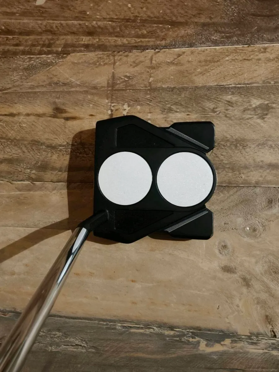 Odyssey 2 ball ten
Putter - Image 3