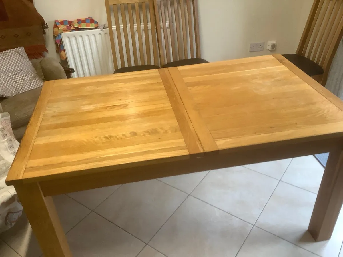 Dining room oak Table - Image 2