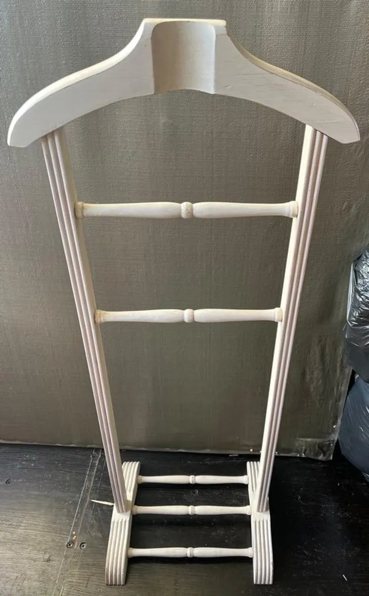 Valet Stand - Image 2