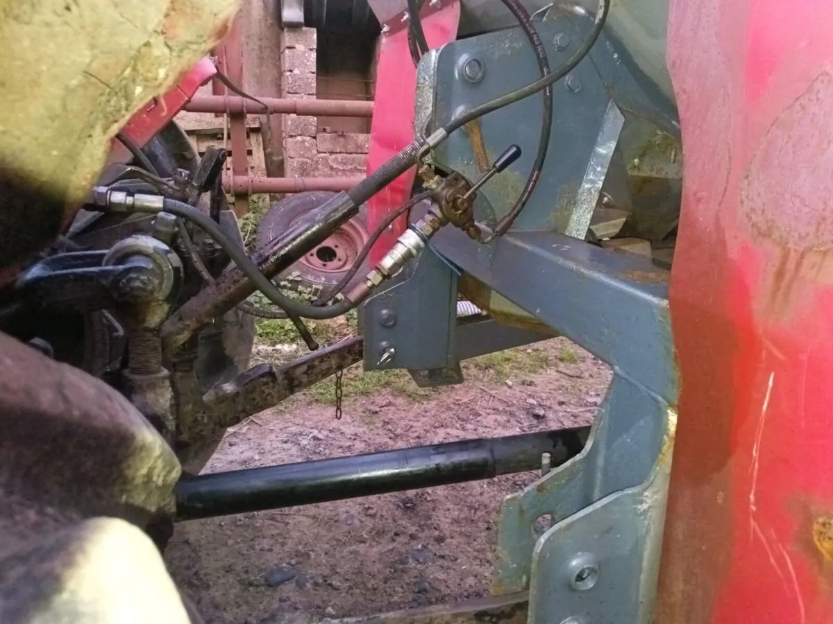 Fertilizer spreader one ton - Image 4