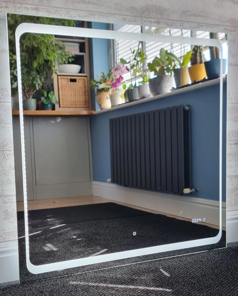 LED Bathroom Mirror 100x100cm Dual LED Clock - Image 2