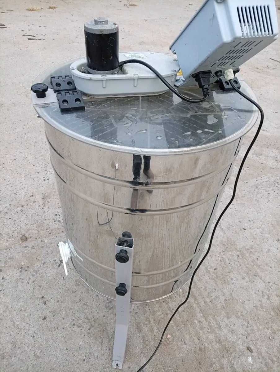 Honey extractor - Image 2