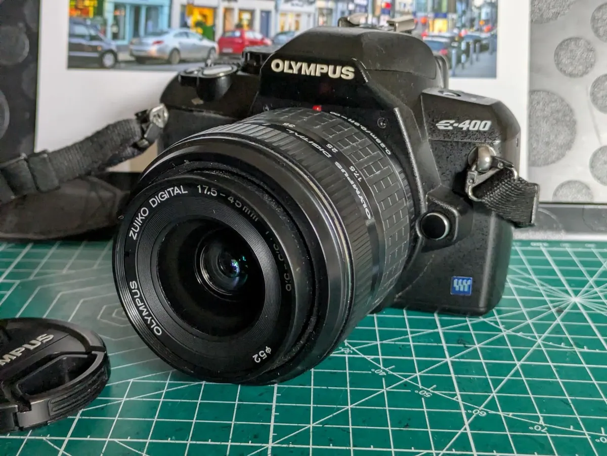 Olympus E-400 Kodak CCD🌈🎞️sensor DSLR camera - Image 1