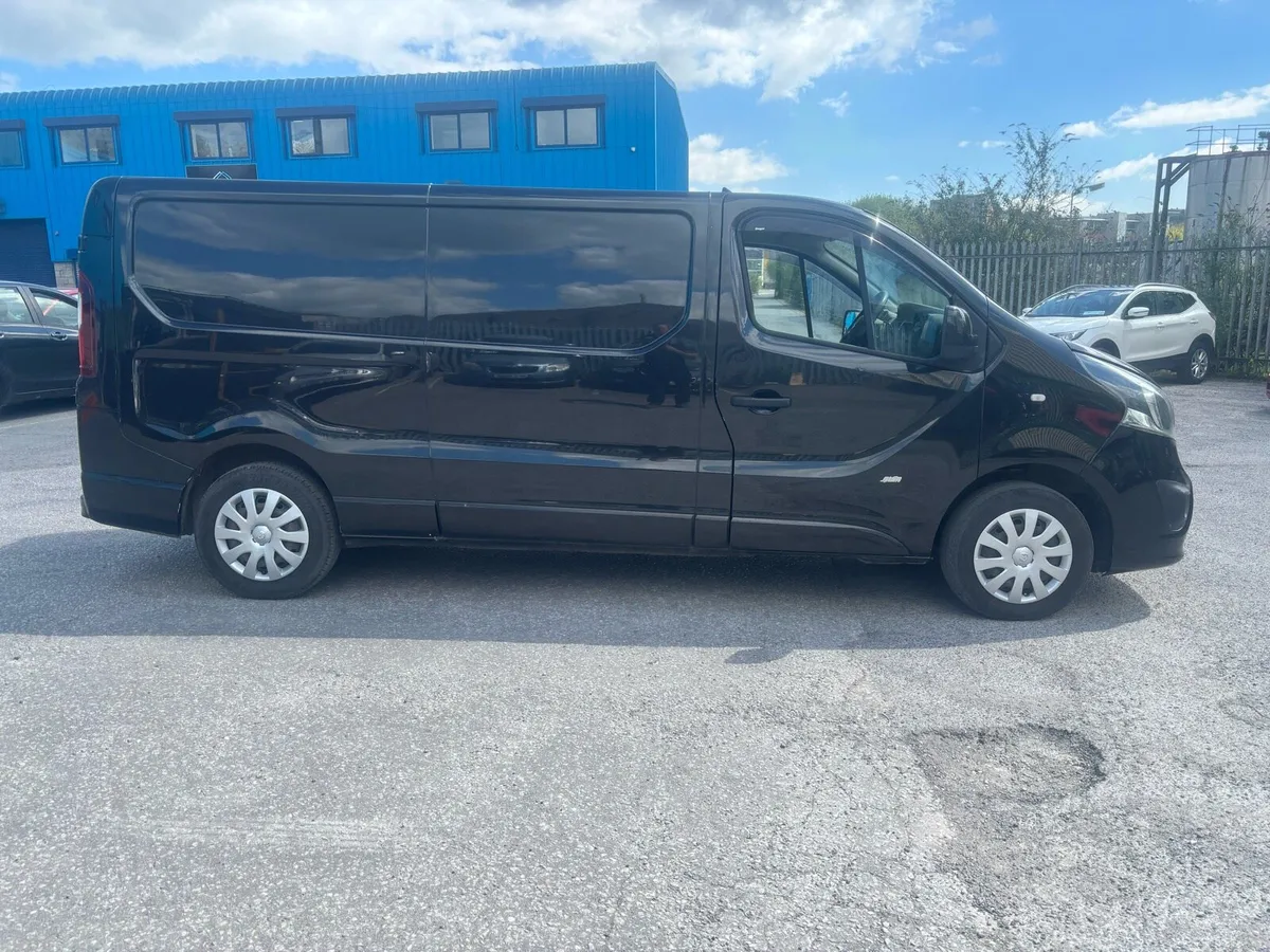 Opel Vivaro 2900 Sportive - Image 3