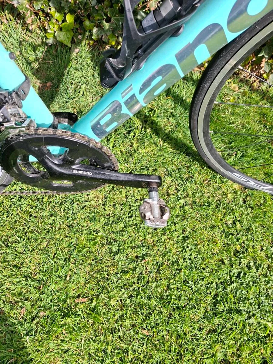 Bianchi Via Nirone 7 Road Bike - Image 3