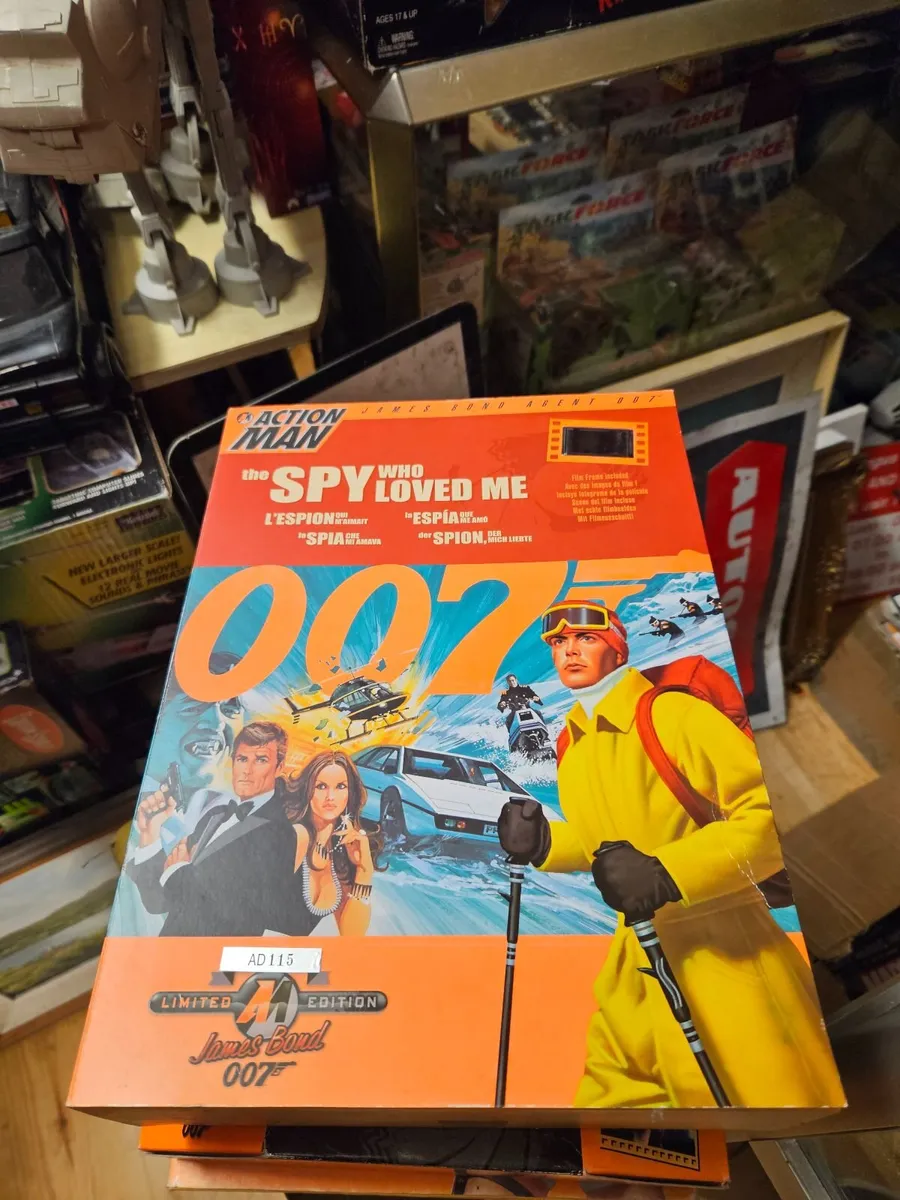 Action Man James Bond - Image 1