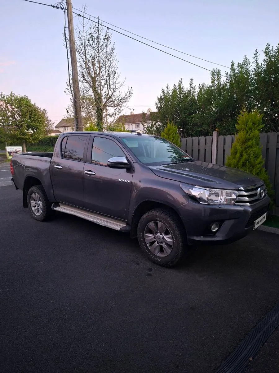 2019 toyota hilux no vat - Image 1
