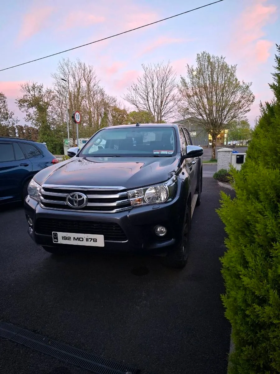 2019 toyota hilux no vat - Image 2