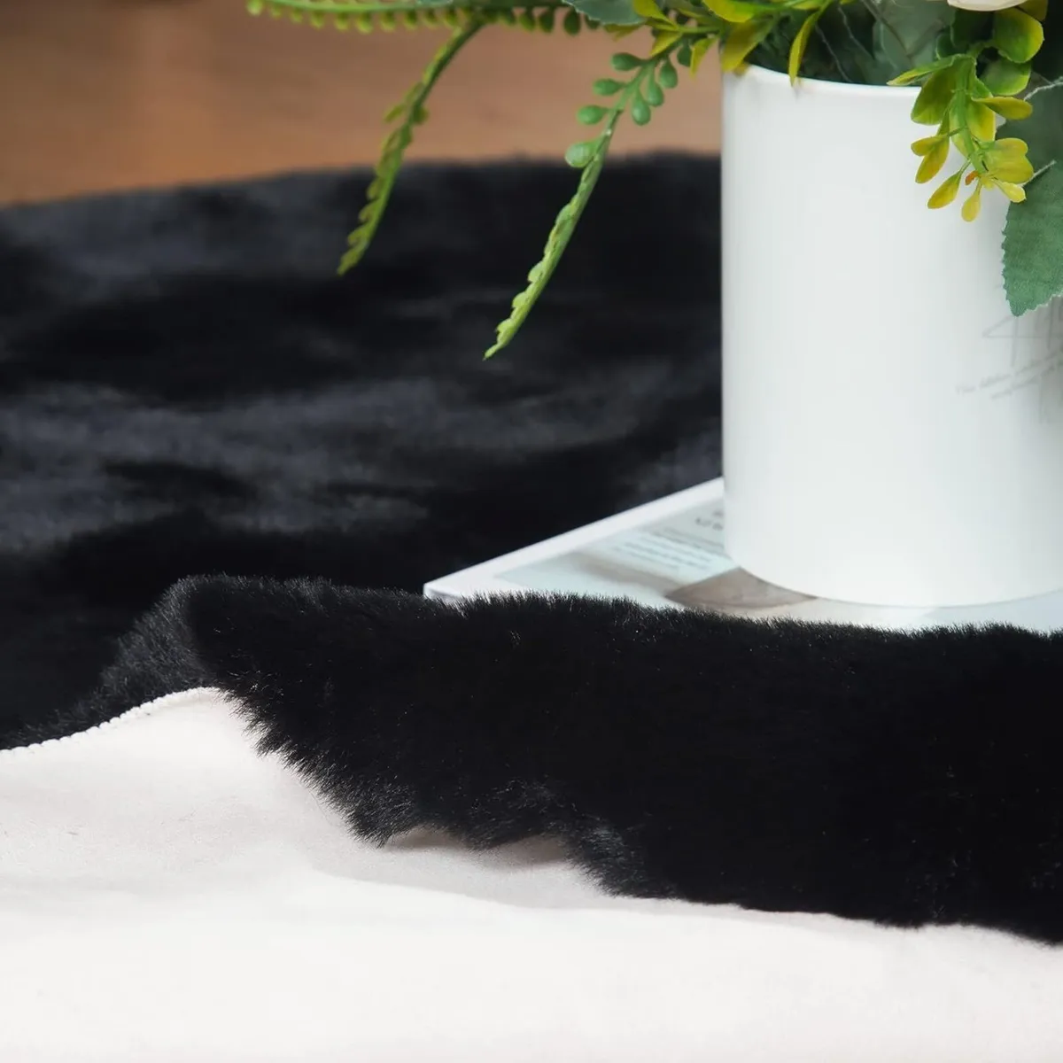 Black Fluffy Living Room Furry Rugs for Washable - Image 4