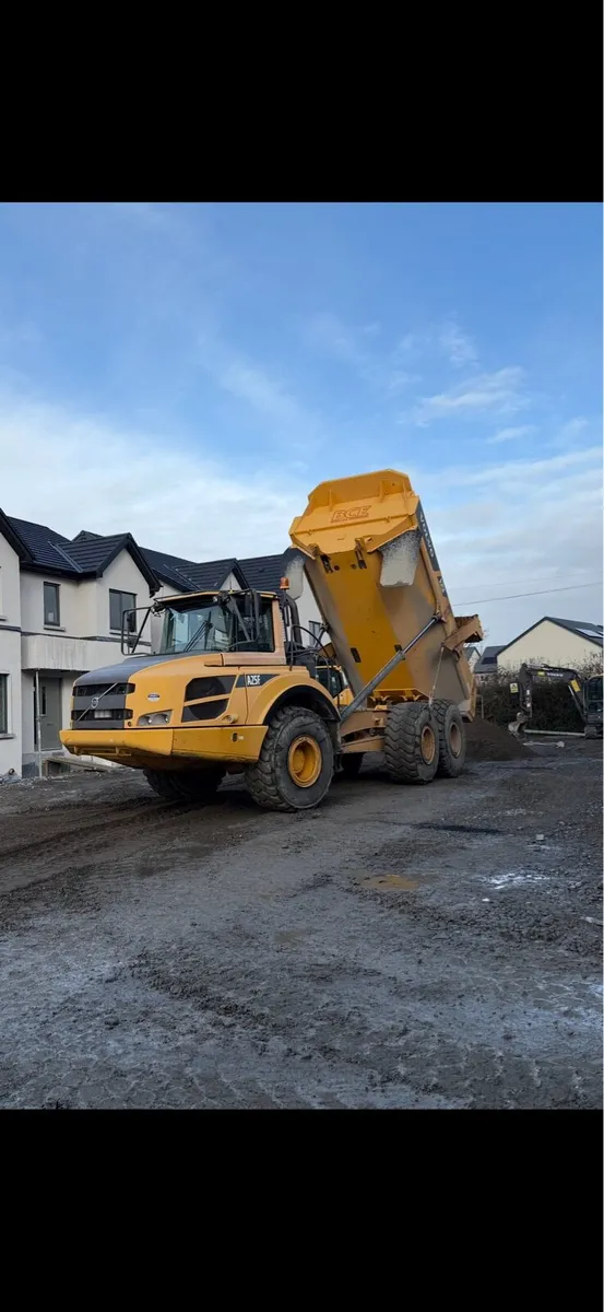 Volvo a25f dumper for hire - Image 1