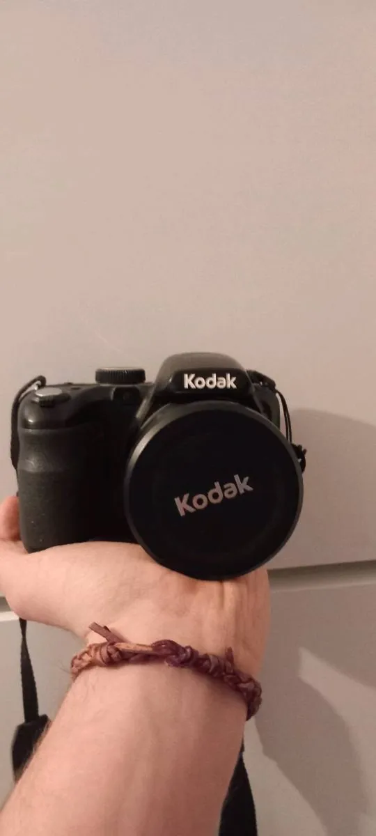 Kodak pixpro az421 - Image 1
