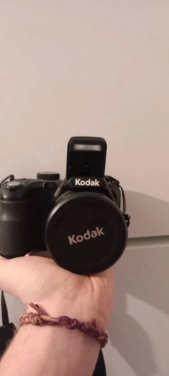 Kodak pixpro az421 - Image 2