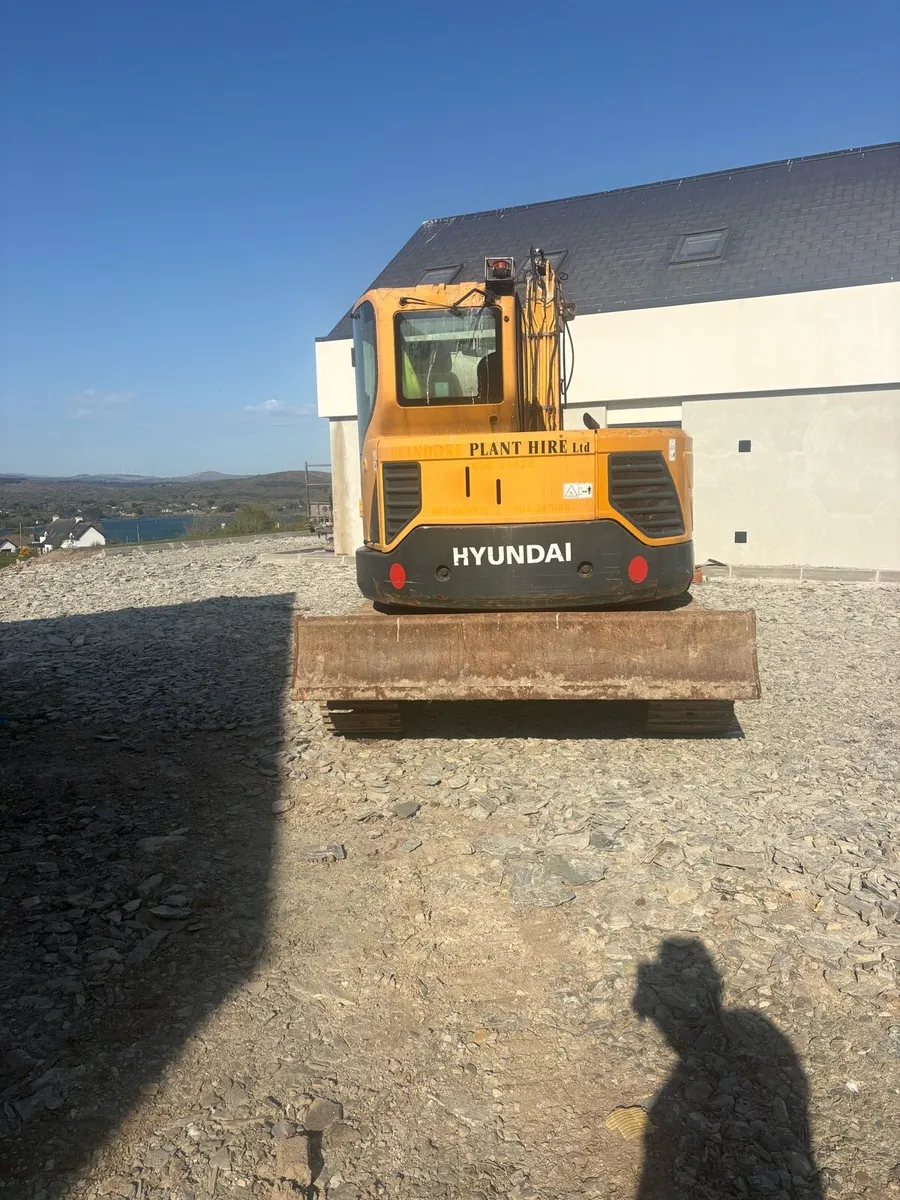 8 tonne digger - Image 3