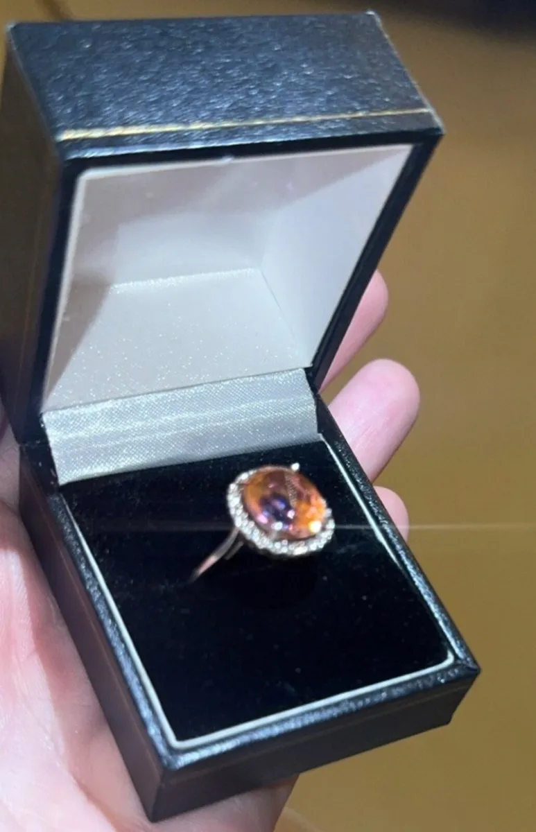 Genuine topaz stamped silver ring - Image 3
