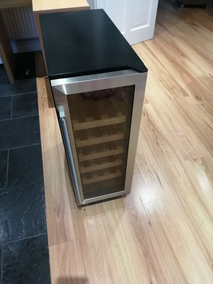 Wine fridge - Image 4