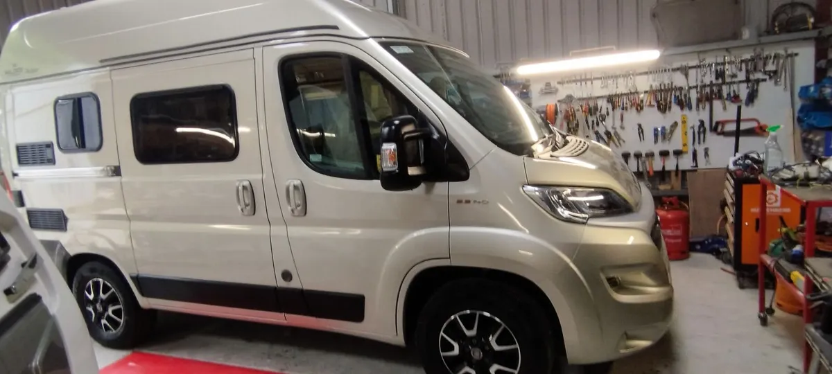 camper van - Image 1