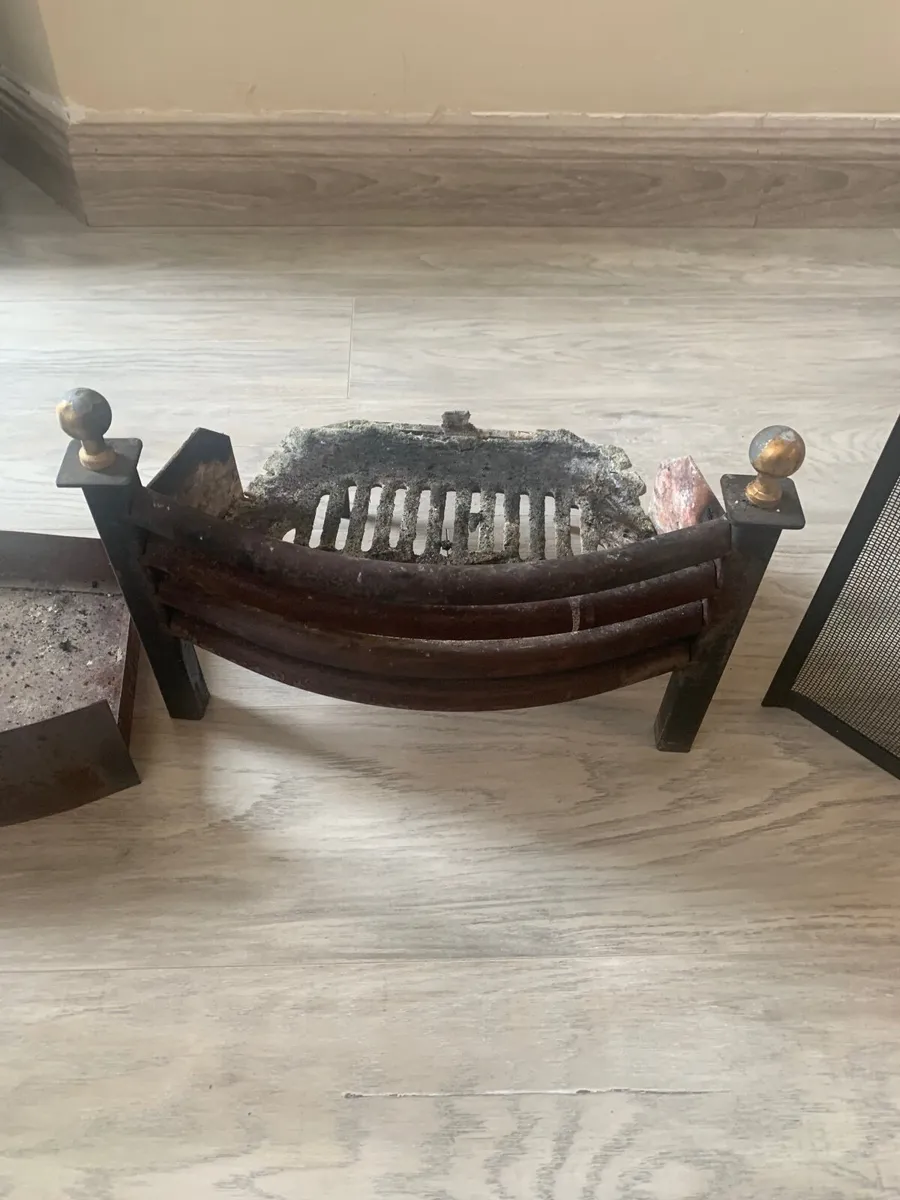 Fireplace accessories - Image 3