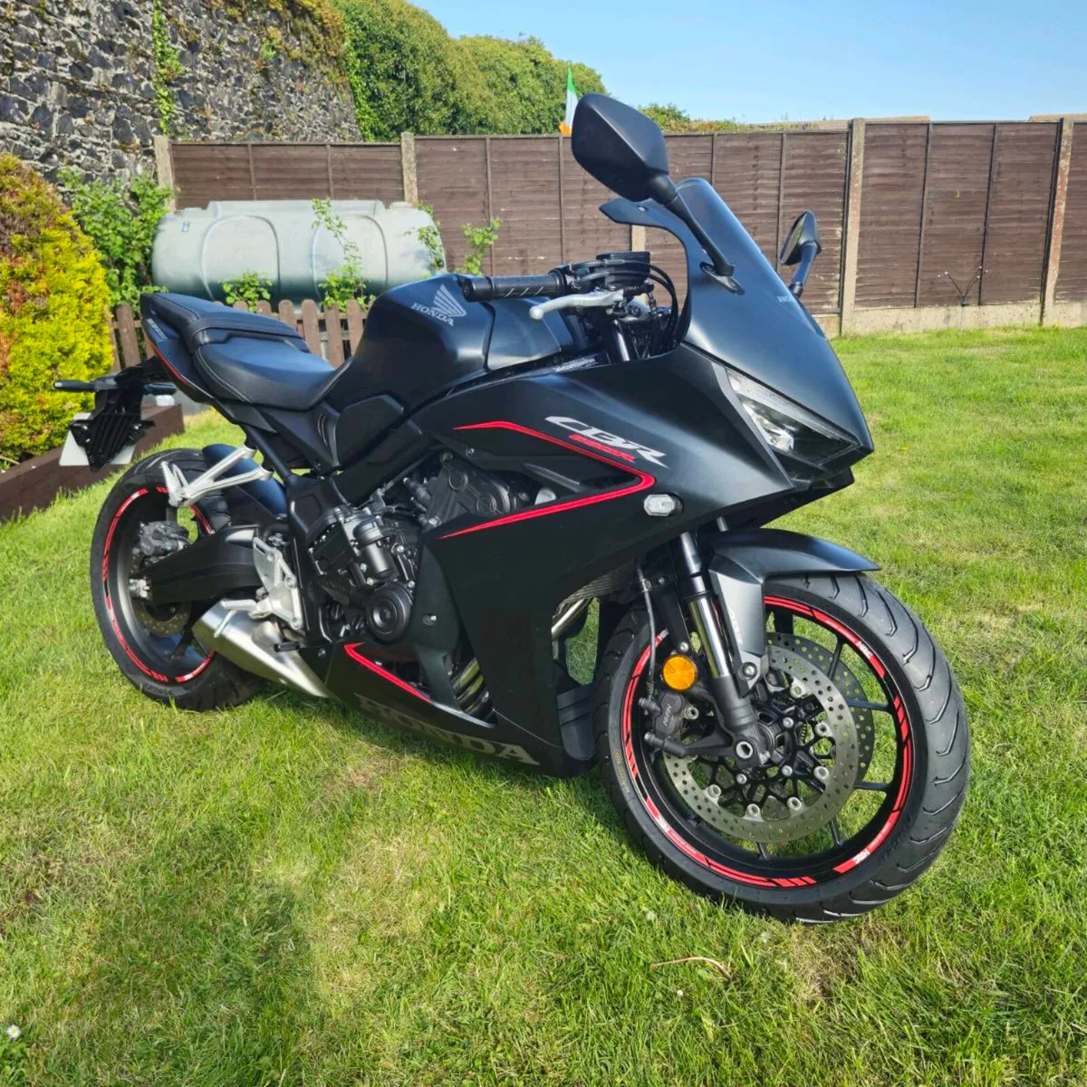 HONDA CBR 650R 2025 - Image 1