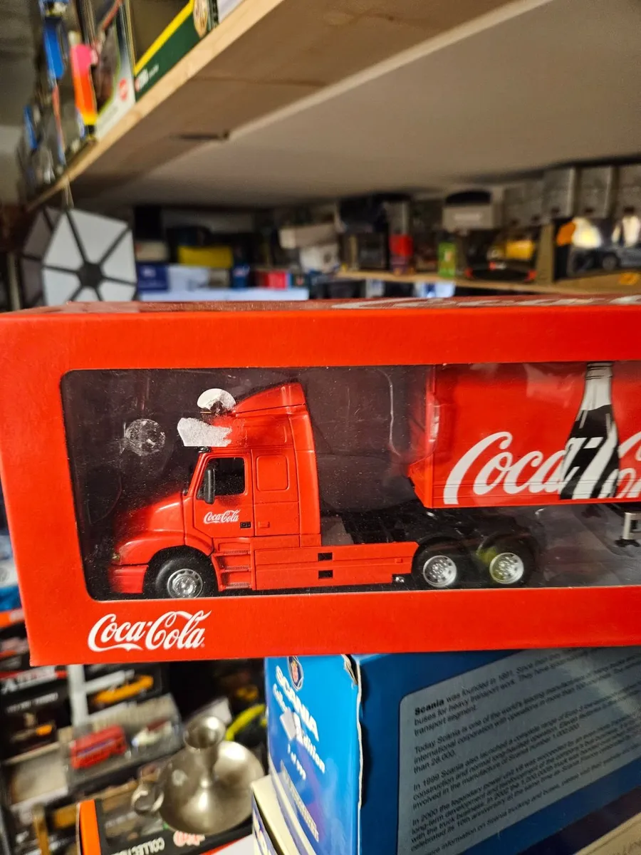 Corgi Coca Cola Truck - Image 3