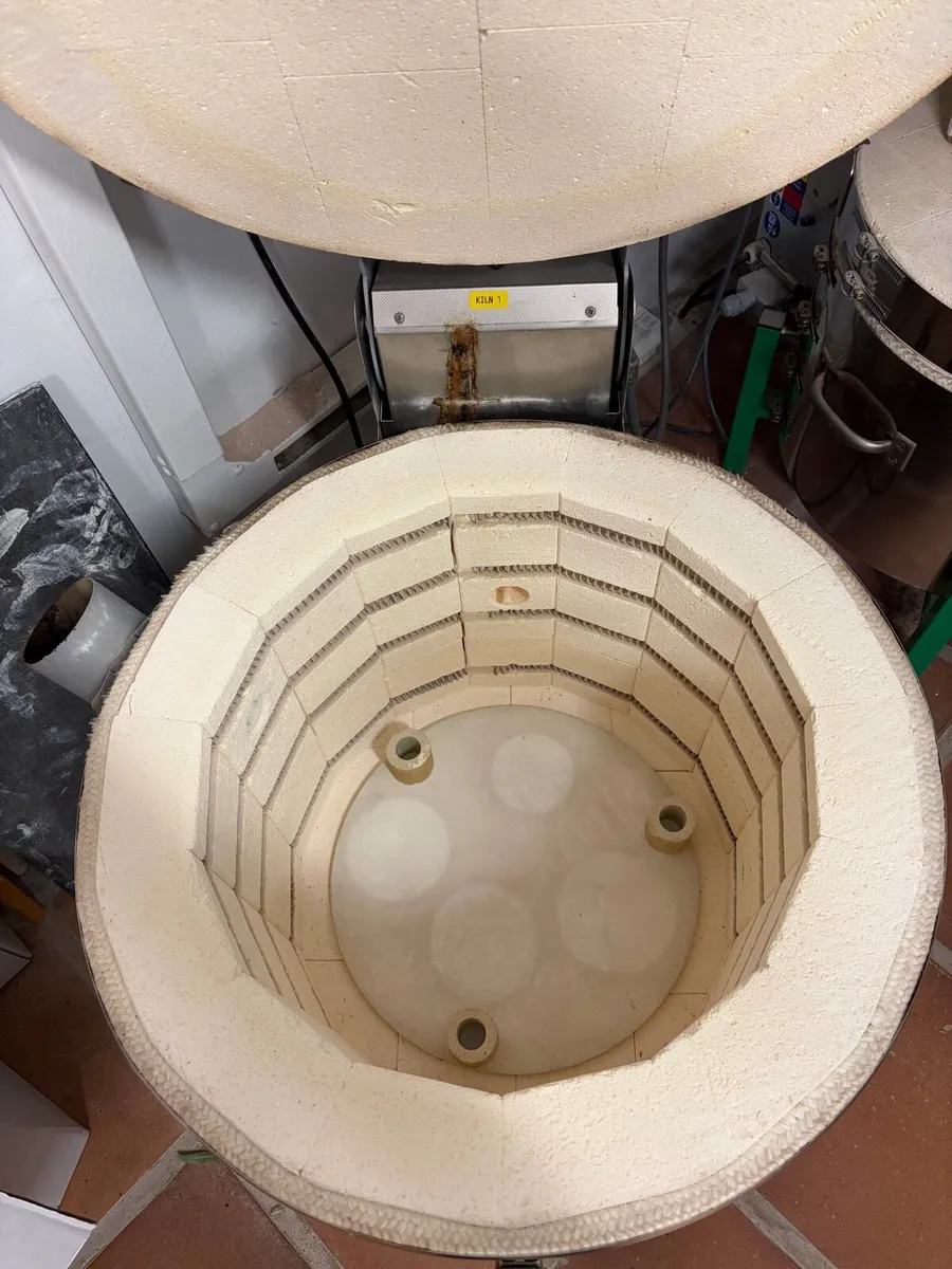 Pottery Kiln - Image 3