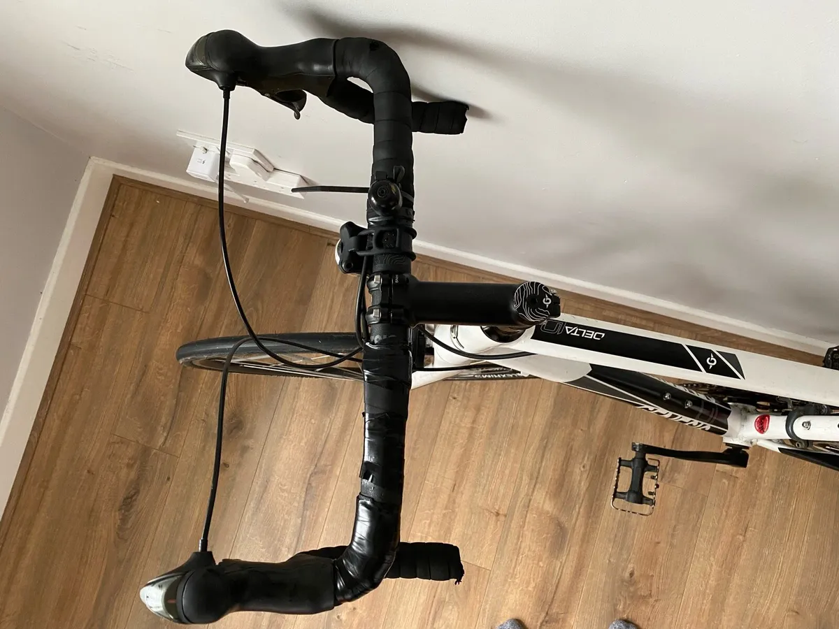 Genesis Medium Adult Road Bike - Image 2