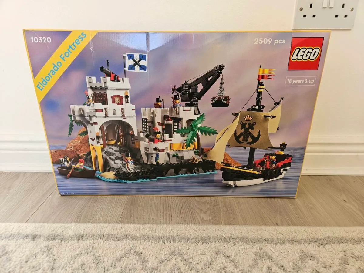 Lego 10320 Eldorado Fortress Brand New - Image 1