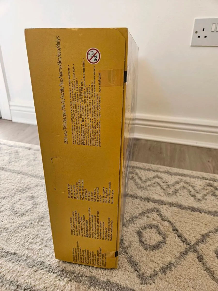 Lego 10320 Eldorado Fortress Brand New - Image 3