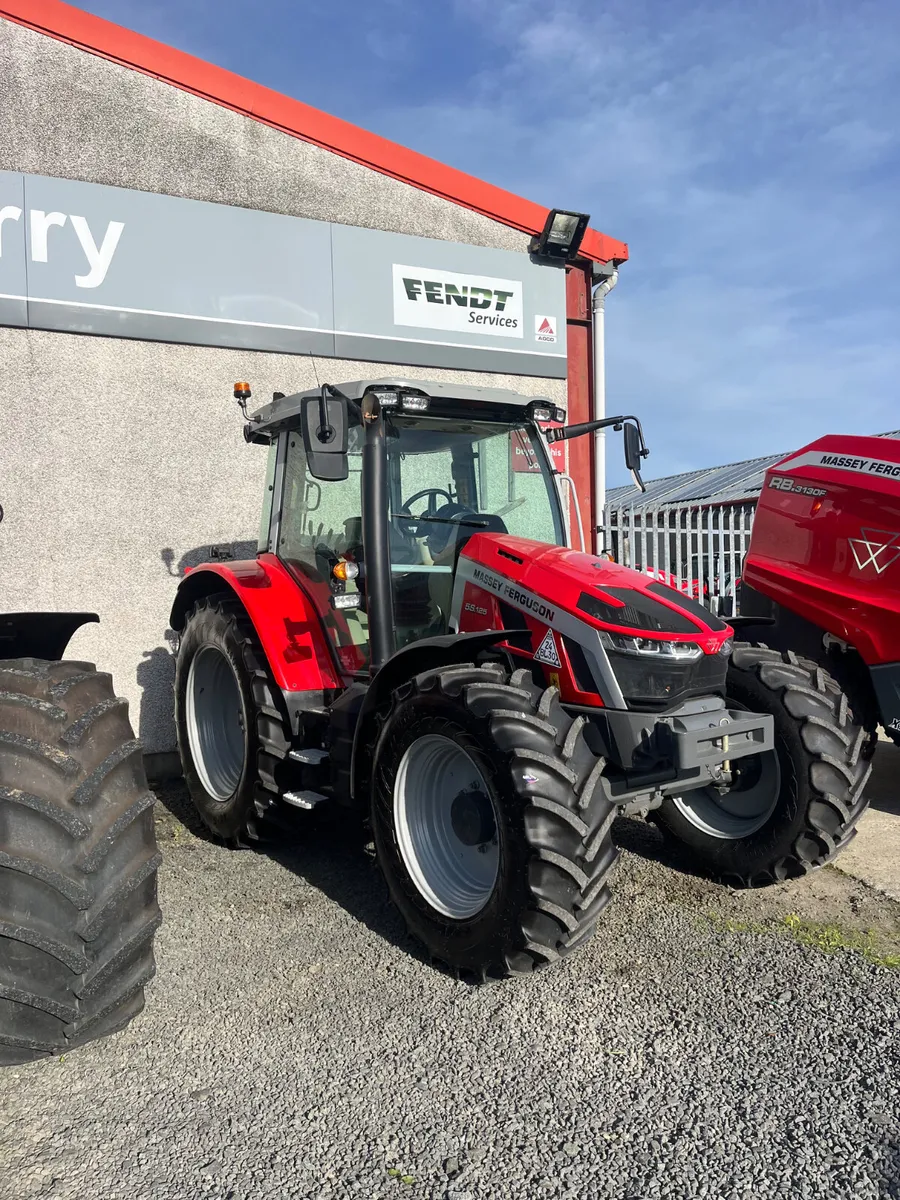 Massey Ferguson 5s.125 - Image 1