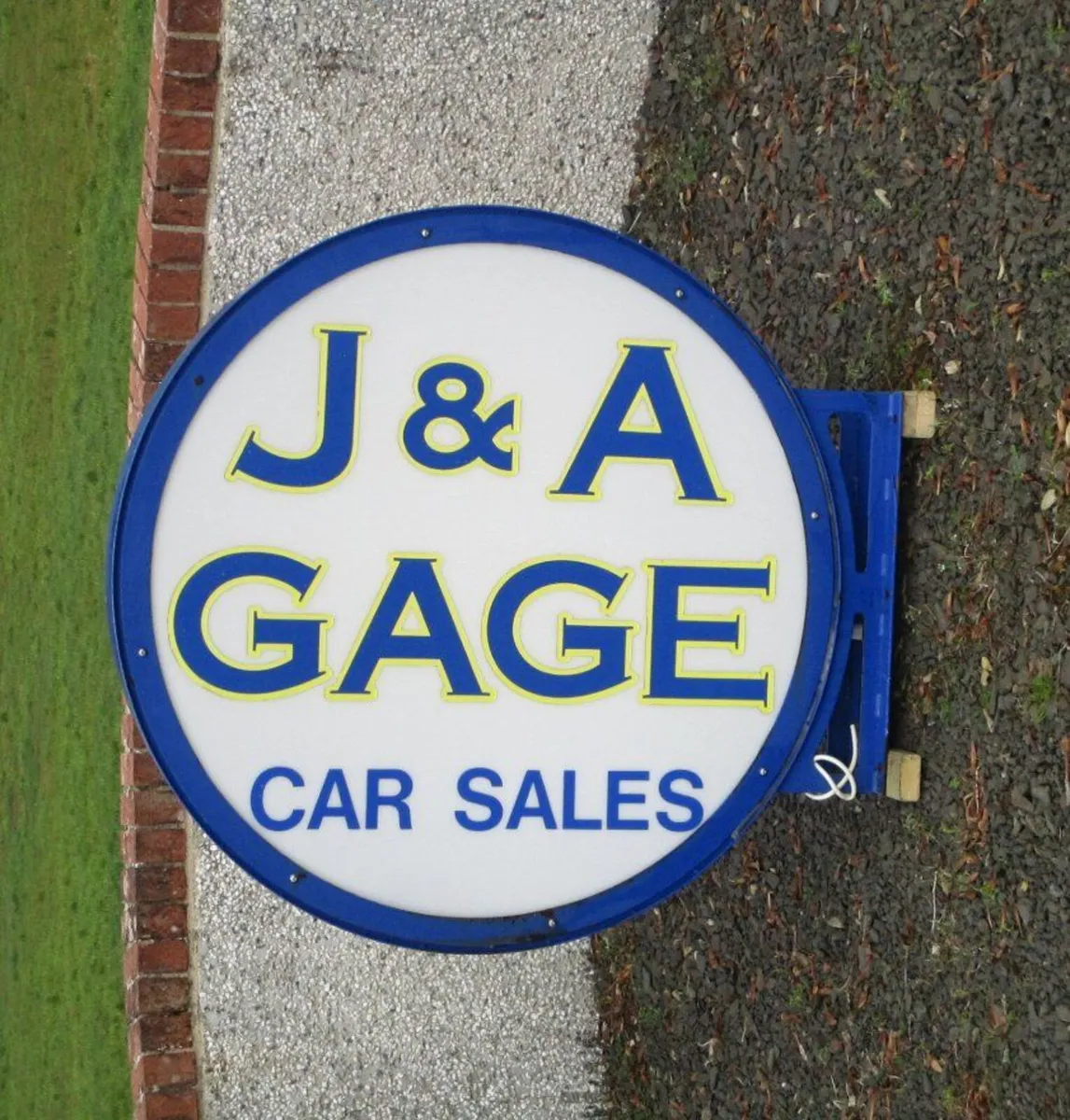 Large Advertising Lightbox - Image 2