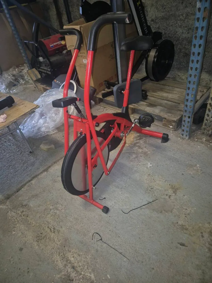 Exercise bike - Image 1