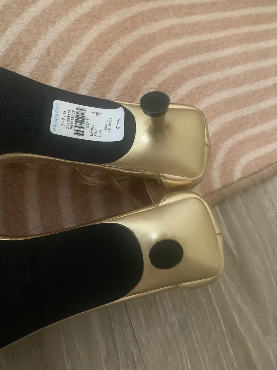 Women sandals - Image 2