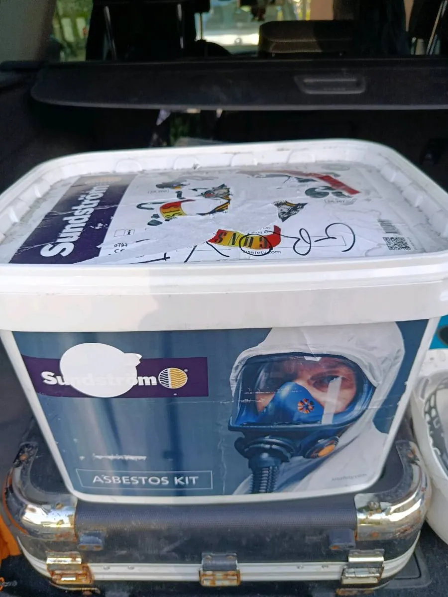 Sundstrom H10-0042 Asbestos Kit (USED) - Image 1