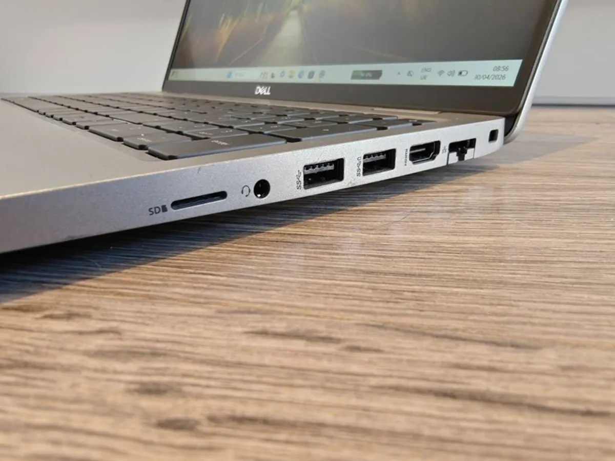 Dell Latitude 5520 Laptop | i5 (11th gen) | 16 GB - Image 3