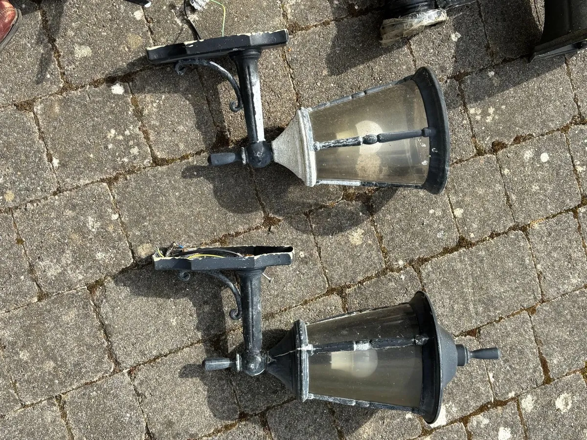 Outdoor Lighting and Lamps - Image 4