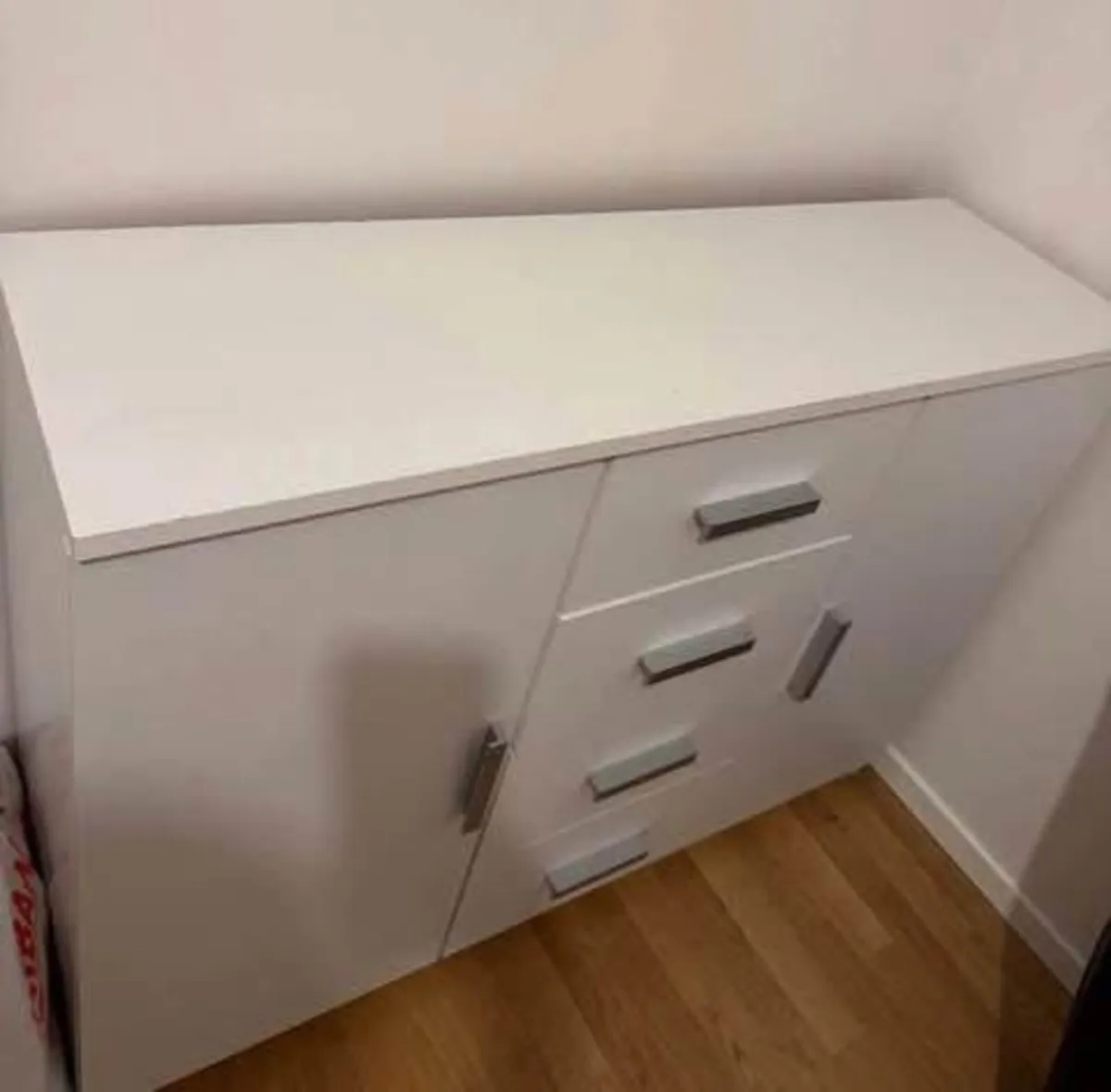 Side cabinet - Image 1