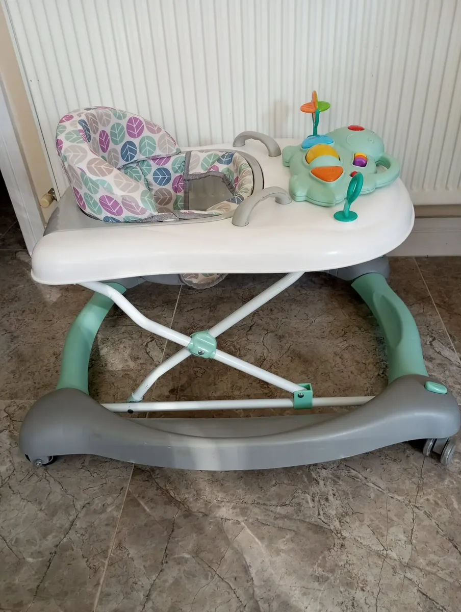 Red kite baby's walker - Image 3