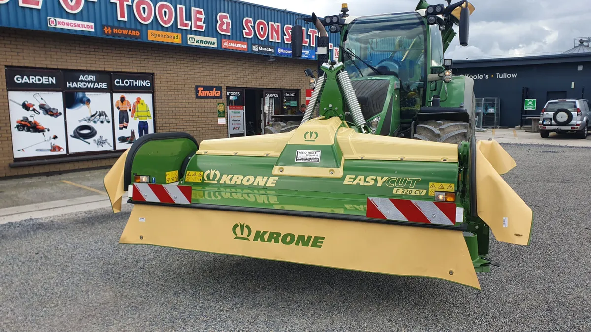 Krone Front Mounted Mower - Image 3