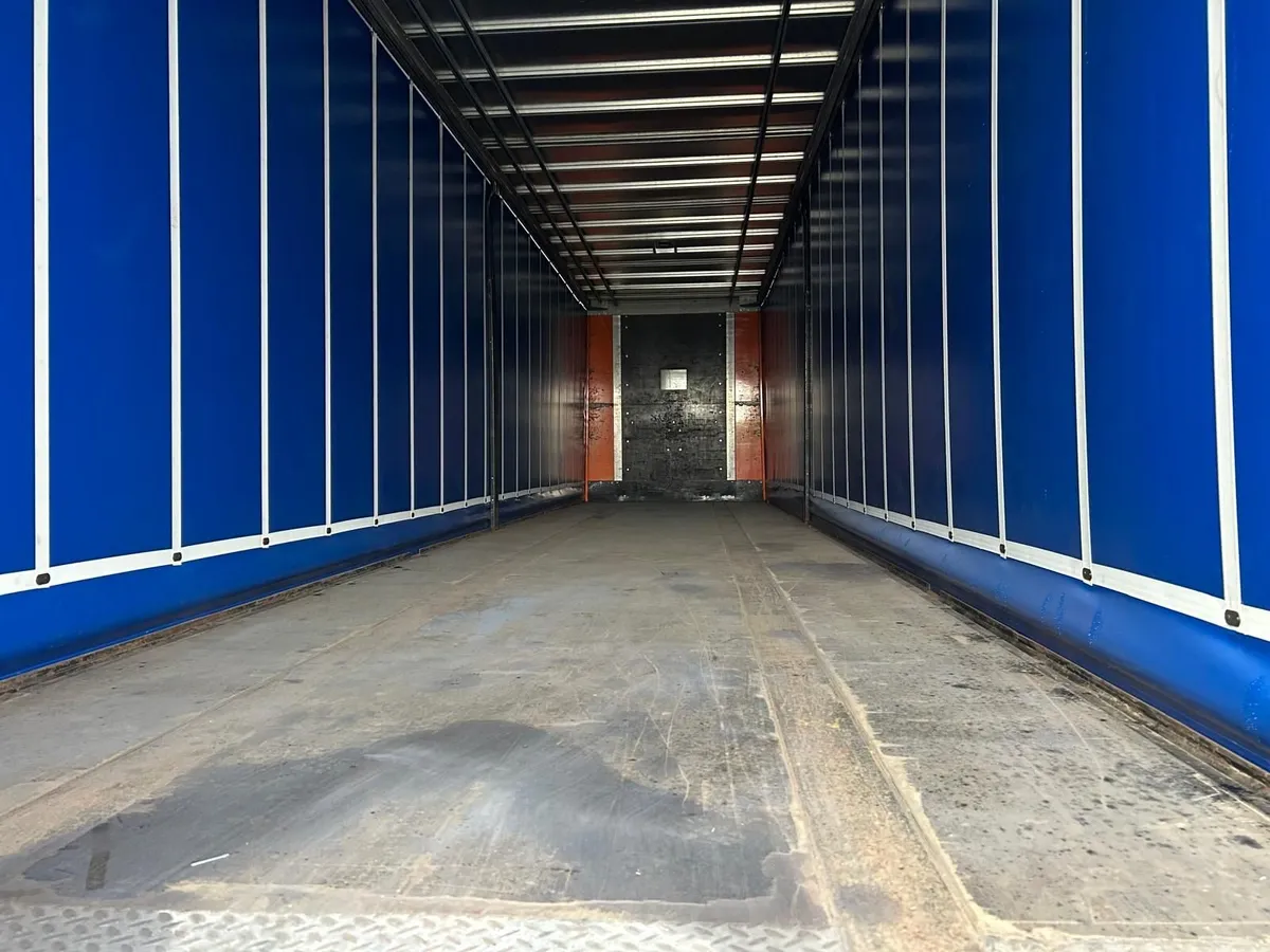 CURTAINSIDER - Image 4