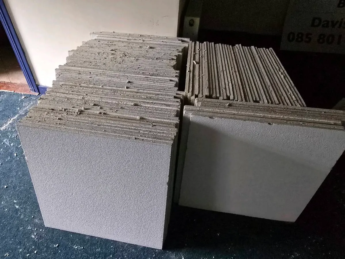 Suspended roof tiles 200 approximately - Image 4