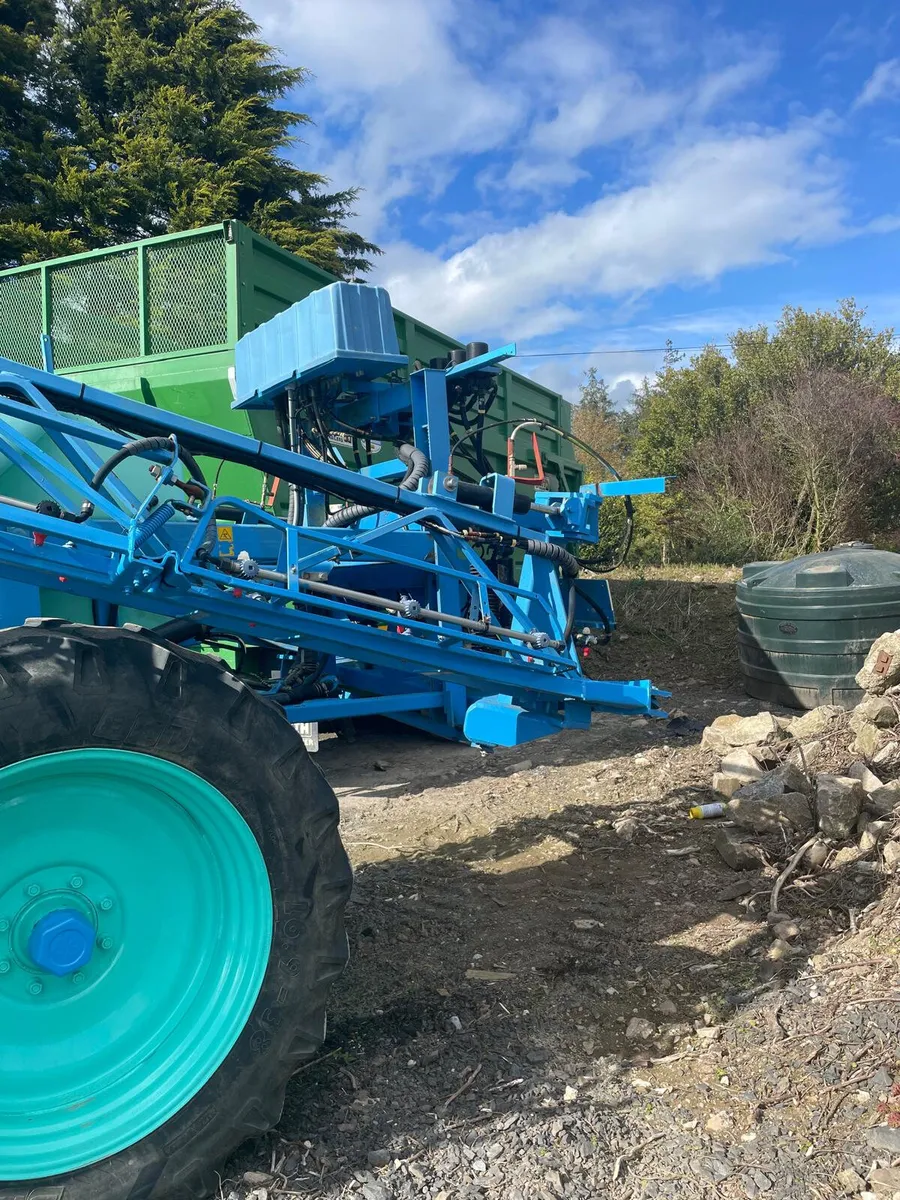 Berthoud Trailed Sprayer - Image 3