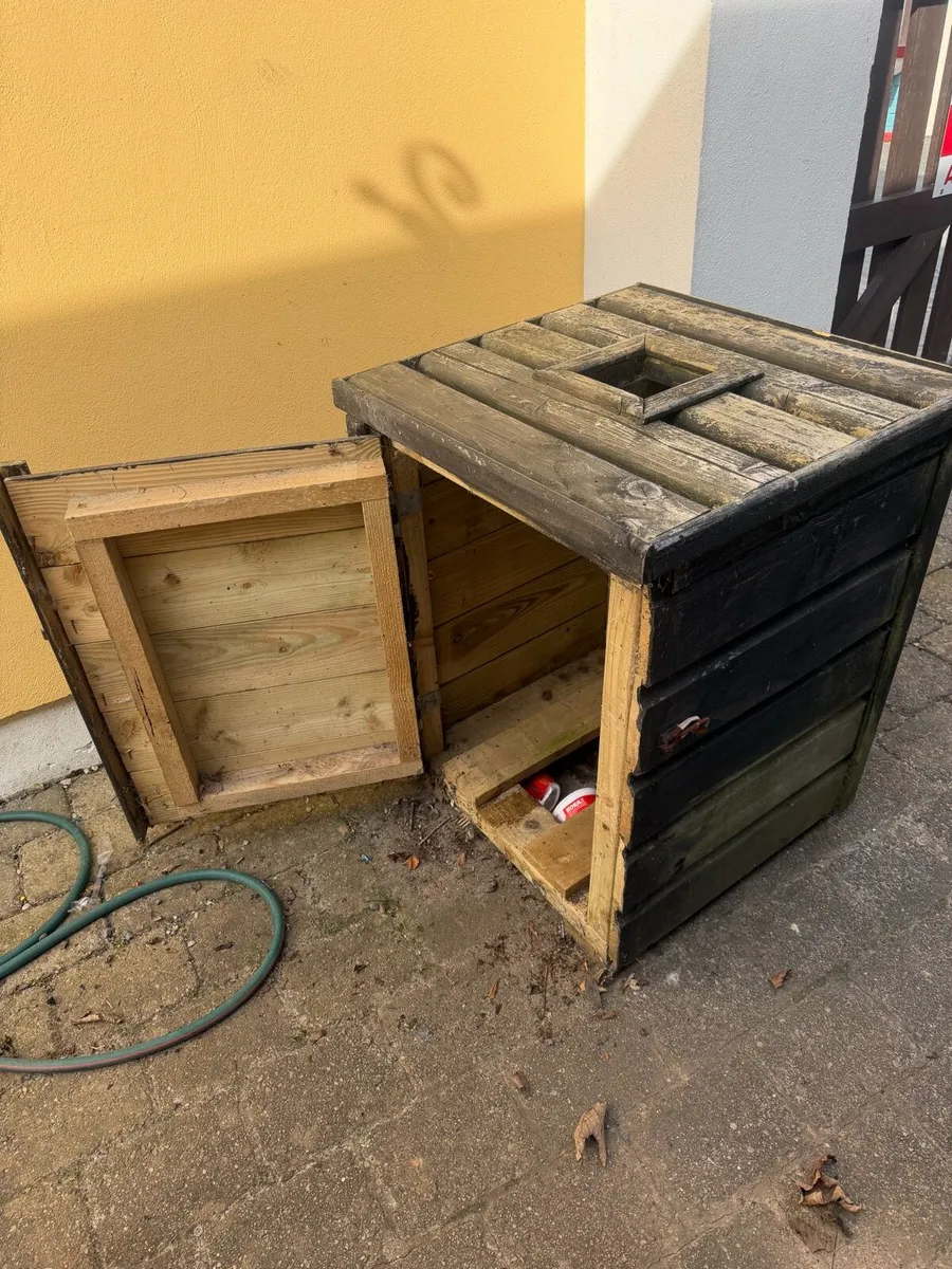 Outdoor bin - Image 3