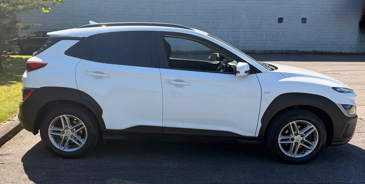 2021 Hyundai Kona 64,000km - Image 3