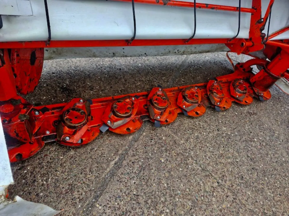KUHN GMD 315 FF Disc Mower - Image 3