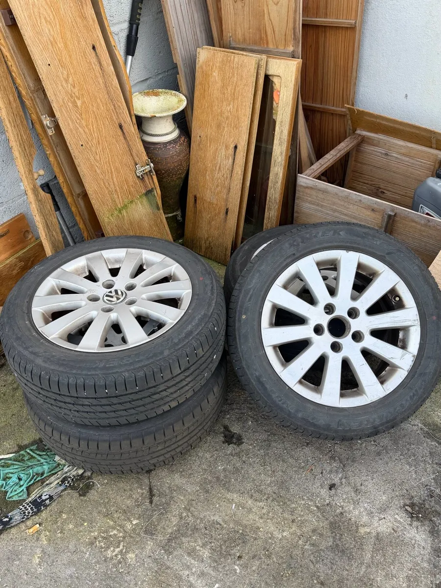 *NEED GONE* volkswagen alloys - Image 1