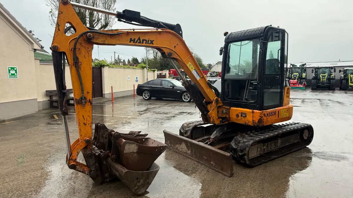 Hanix H55DR Mini Digger - Image 4