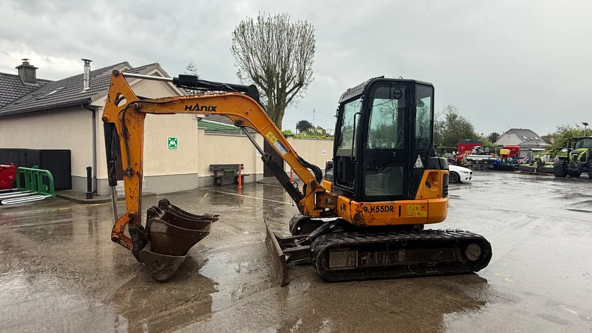 Hanix H55DR Mini Digger - Image 2