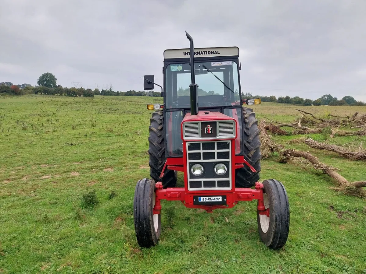 International 784 Tractor - Image 1