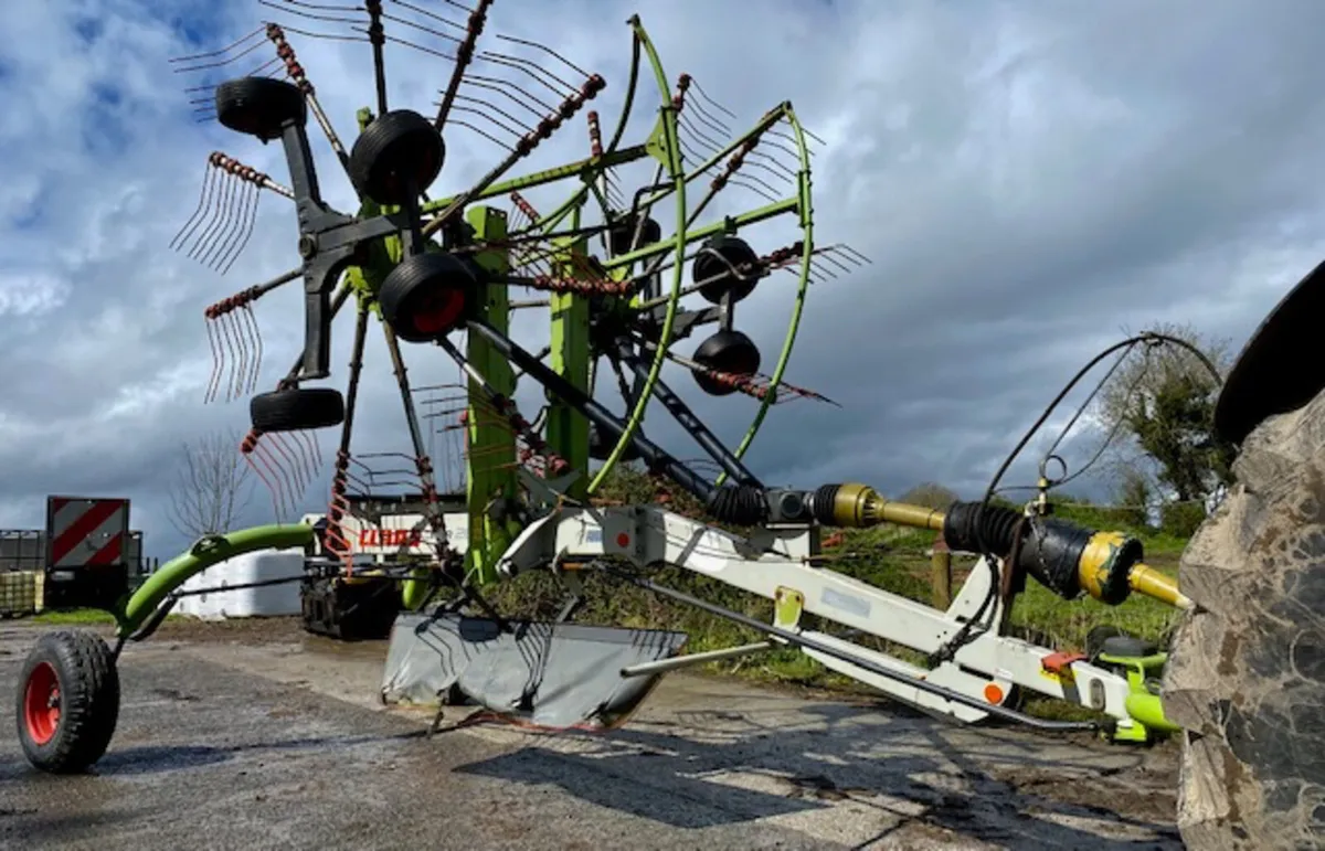 Claas Liner 2600 Rake - Image 4